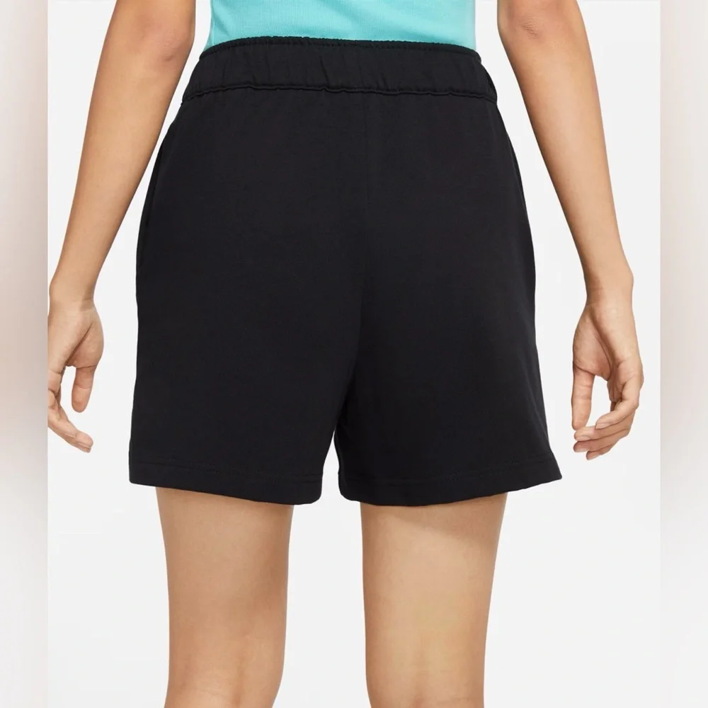 Nike Women’s XL Jersey Black High Rise Loose Fit Shorts Sportswear Pockets NWT